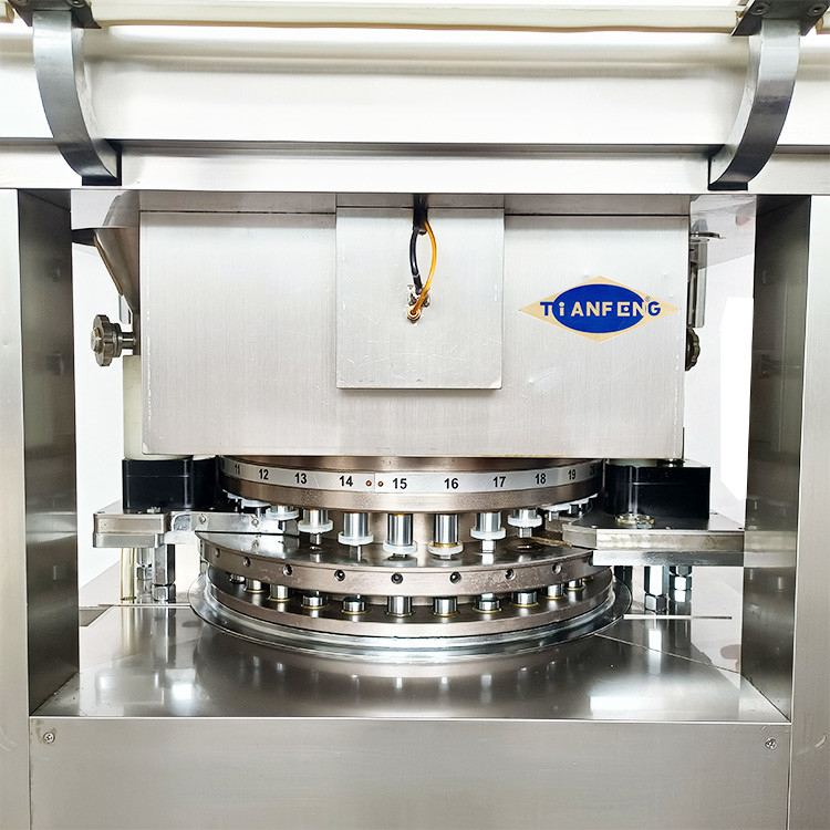 D che foggia la macchina rotatoria automatica della stampa della compressa della pillola con il touch screen 7.5KW dello SpA