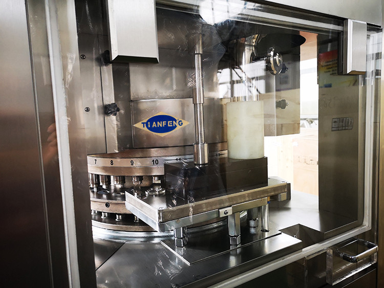 Tipo rotatorio farmaceutico automatico 5.5KW della macchina di compressione della compressa della pillola