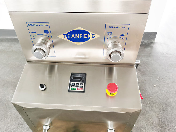 Macchina di compressione per compresse personalizzabile con 9 matrici e capacità di produzione massima di 12600 480×635×1100 mm